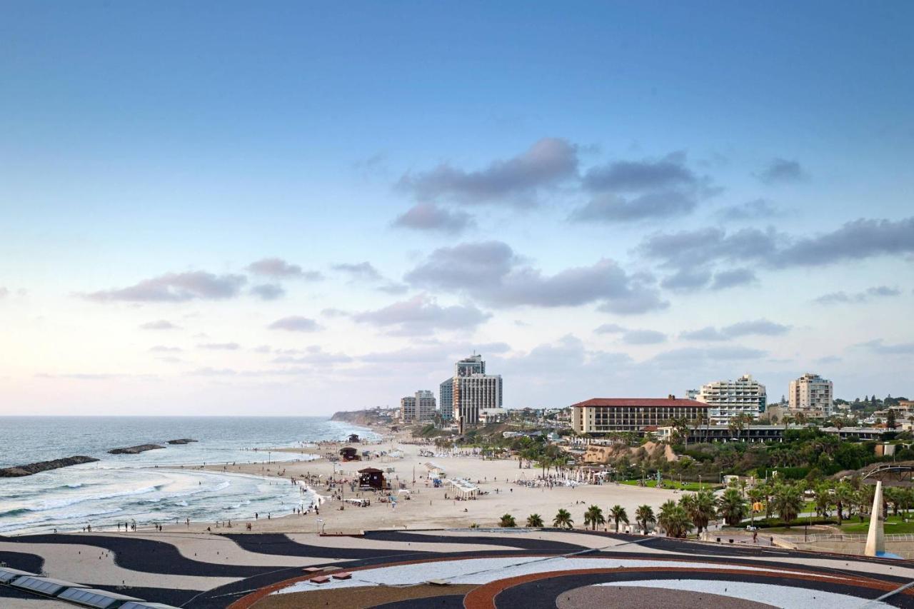 The Ritz-Carlton, Herzelia Екстериор снимка