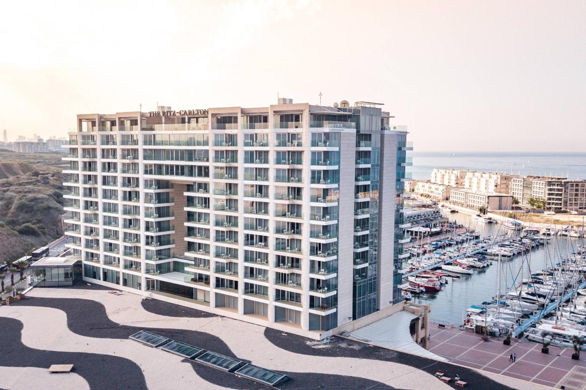 The Ritz-Carlton, Herzelia Екстериор снимка